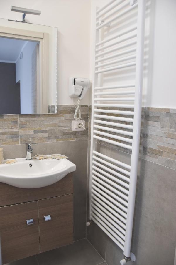 B&B Il Tirreno Cipollina 外观 照片